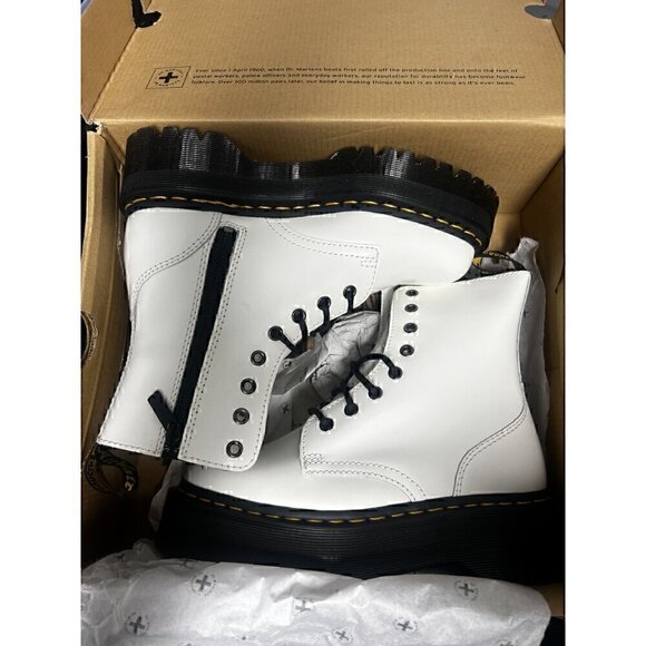 Dr. Martens NWT Jadon White Polished Smooth Leather Quad Retro Boots, 7 WOMEN - Picture 3 of 4